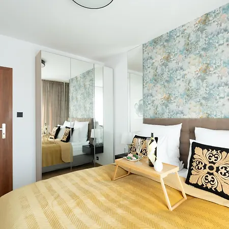 Posnania Parking By Impero Apartment Poznan