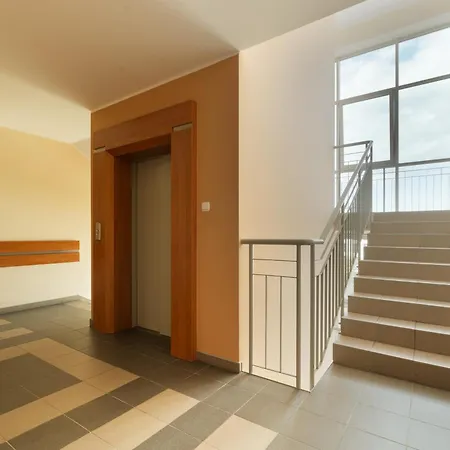 Posnania Parking By Impero Apartment